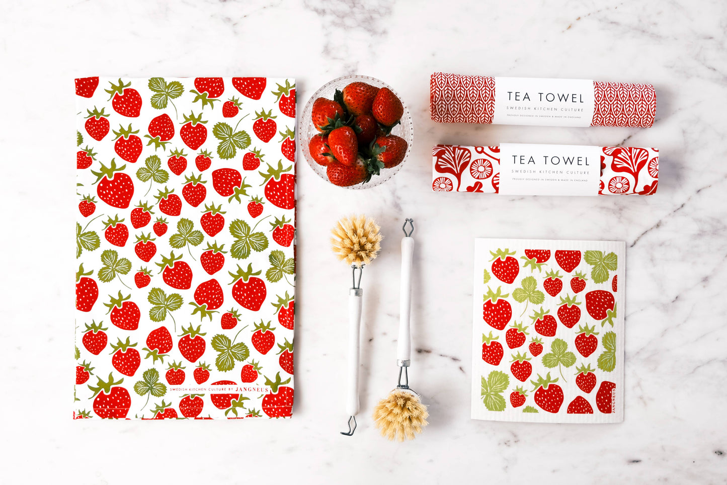 Swedish Dishcloth - Strawberries - Red - Botanical Design