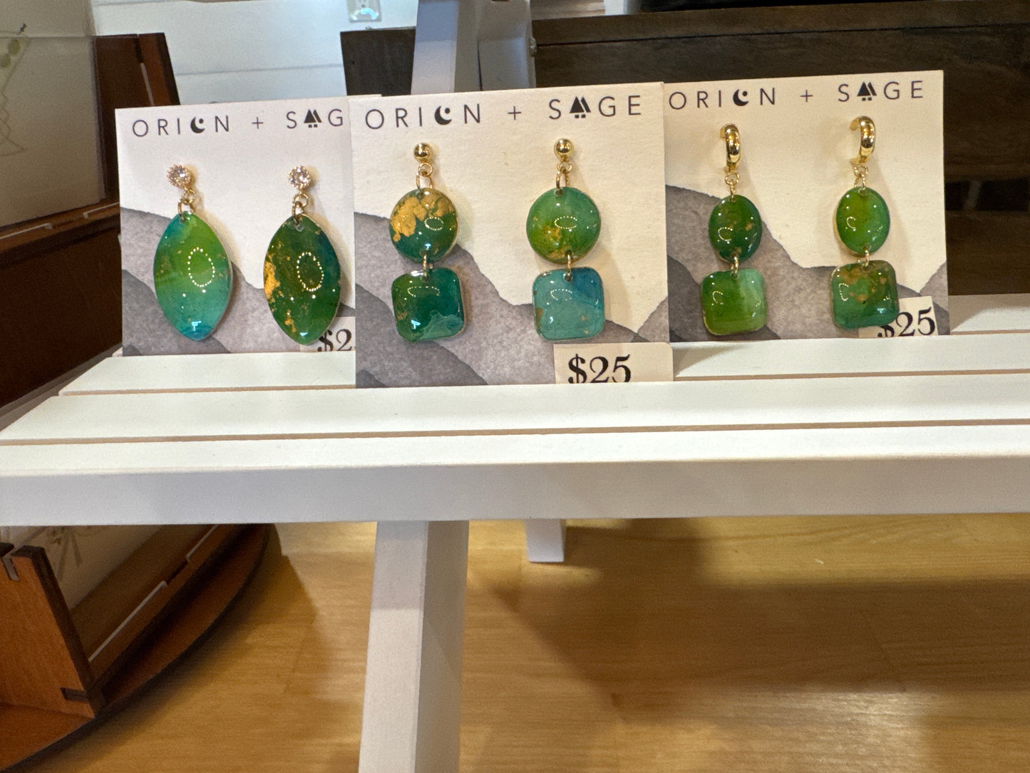 Dangling Green Earring - Large