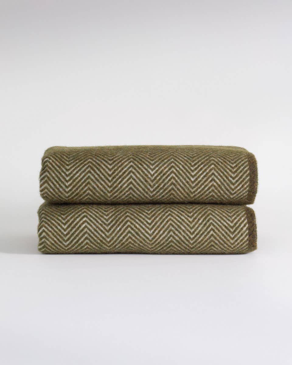 Wool throw blanket Denver olive