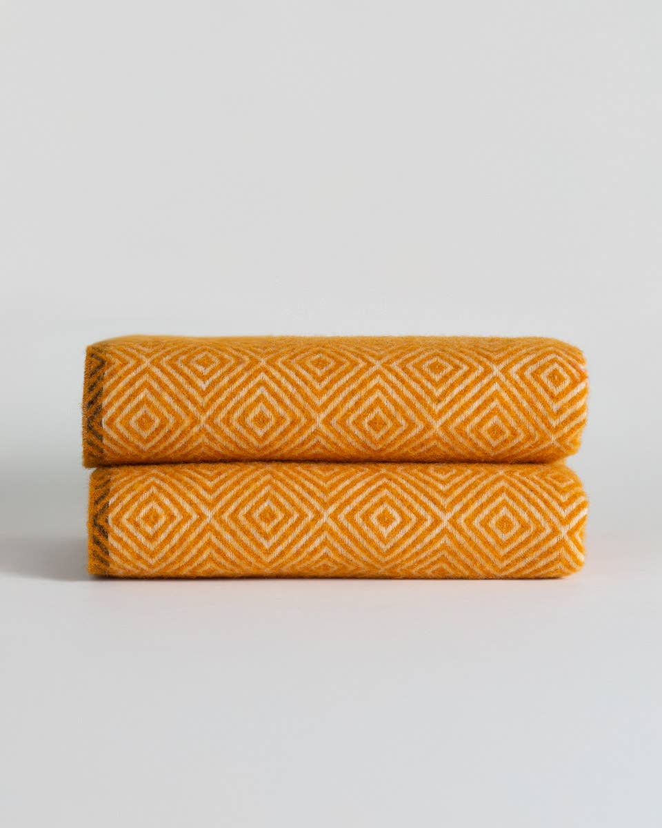 Wool throw blanket VENEZIA Yellow
