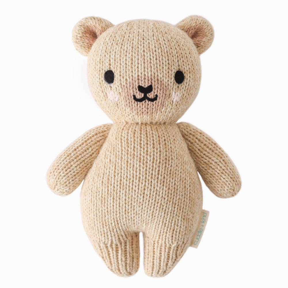 Baby honey bear, gives 5 meals