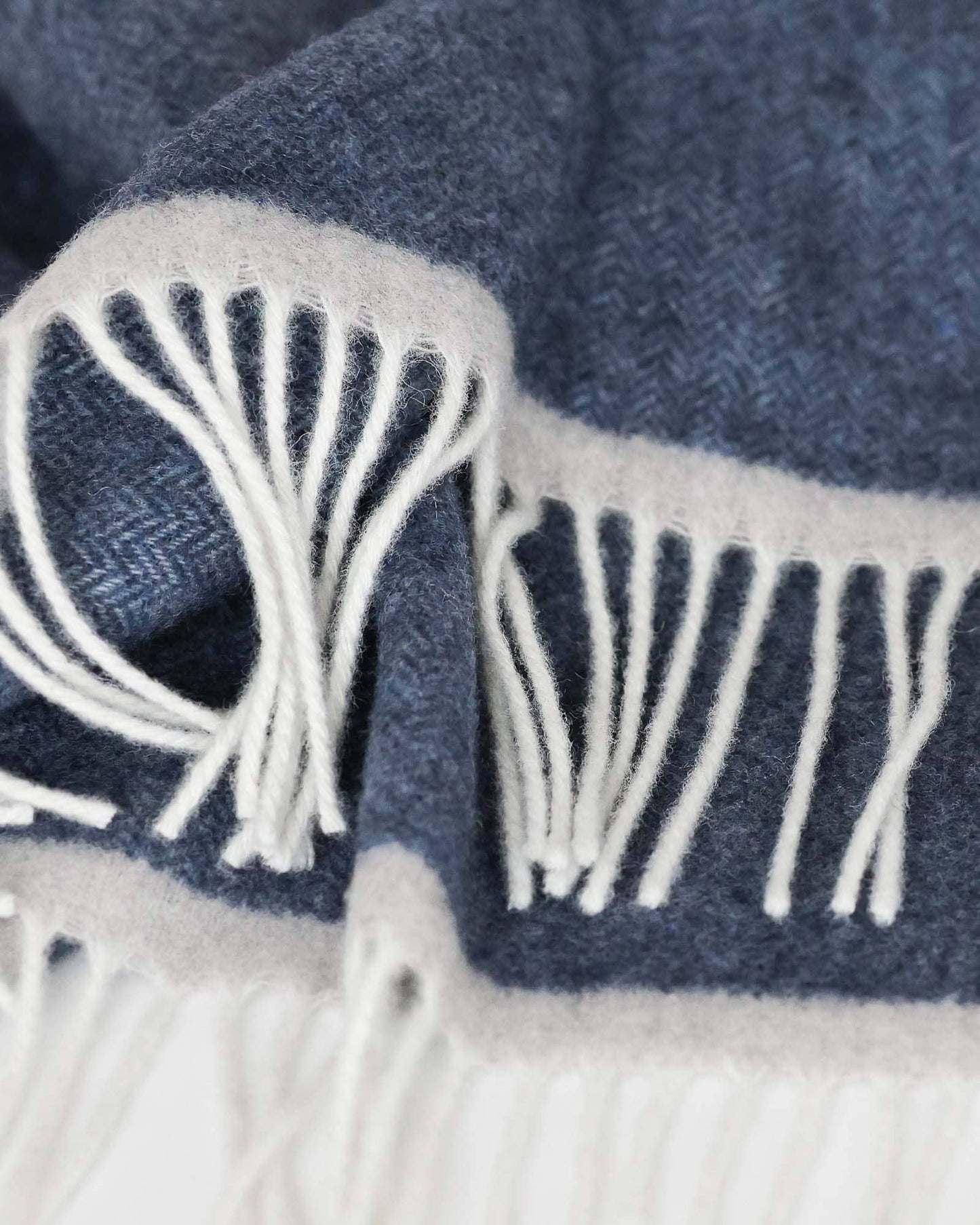 Soft Cashmere & Merino wool throw blanket MILANO dark blue