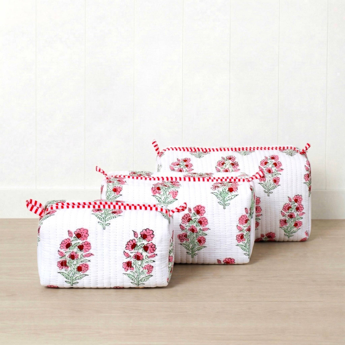 Lily Cosmetic Pouches-Pink