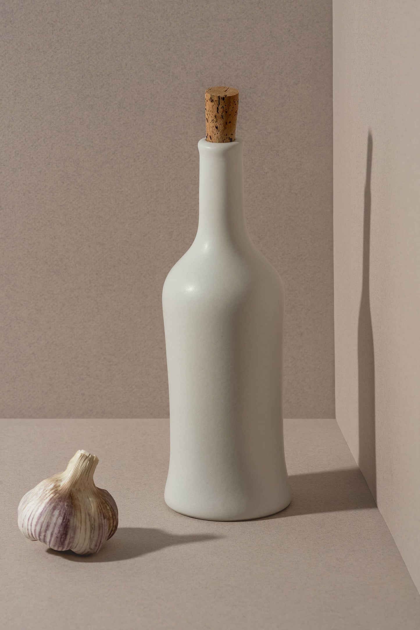 Handmade Stoneware Olive Oil Dispenser | Brutto 21 oz: Shiny Green