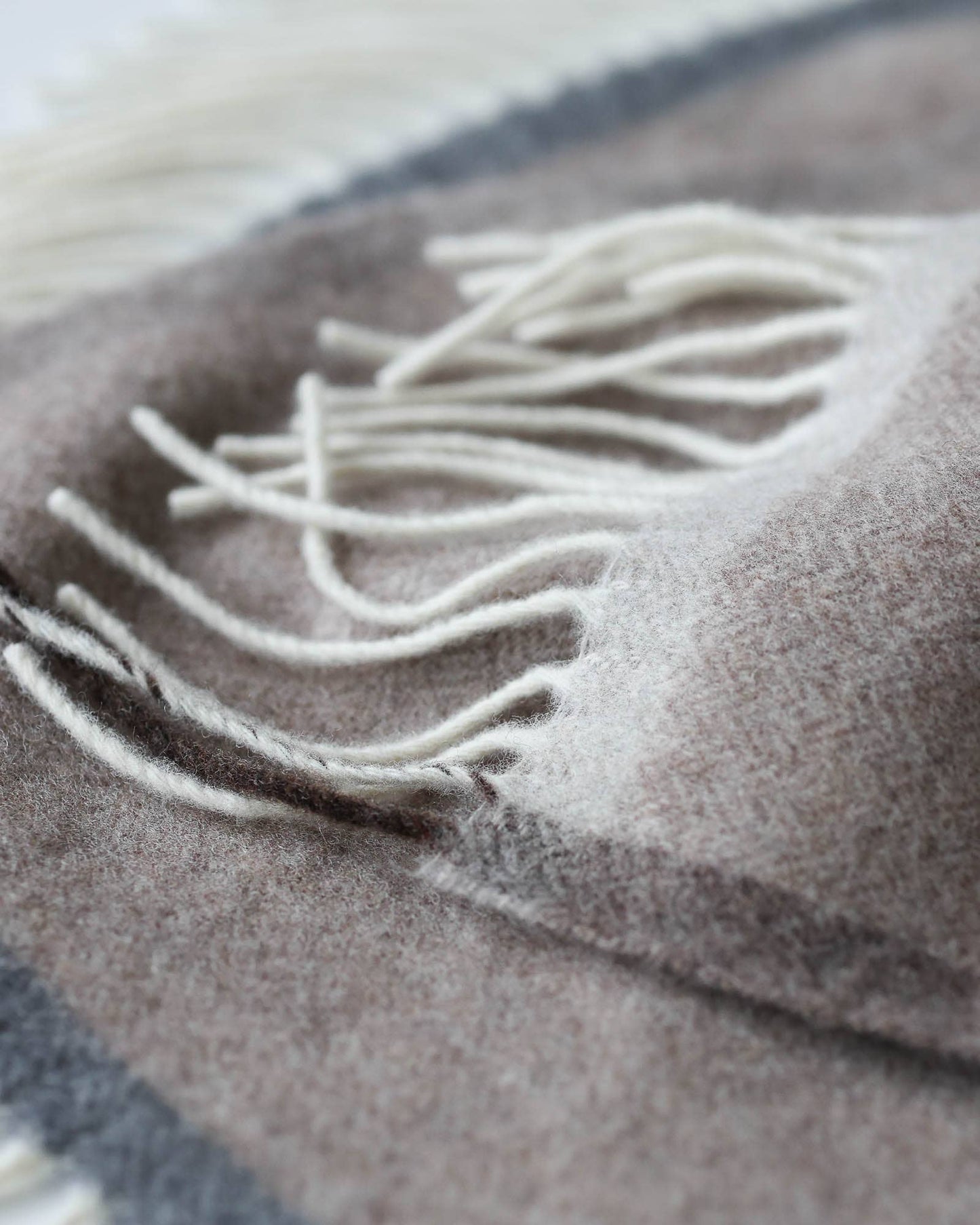 Soft Cashmere & Merino wool throw blanket MILANO brown
